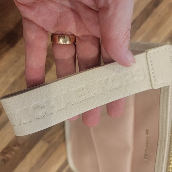 Michael Kors Pale Pink Trousseau Bag Wristlet & Dust Bag NWOT - Picture 3 of 15